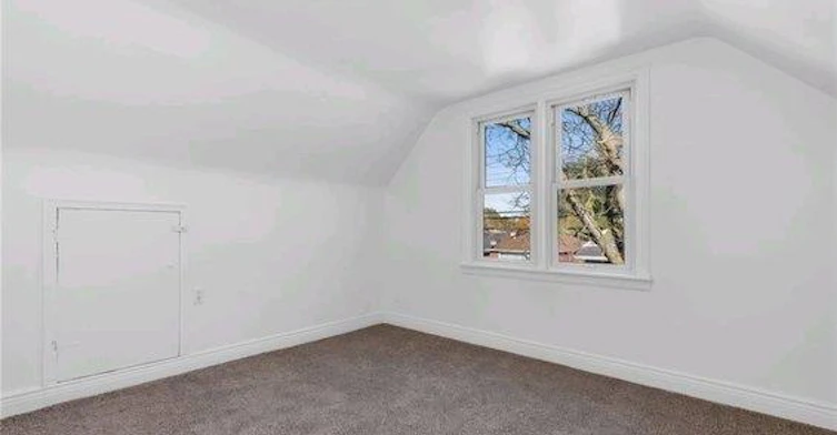 284 Brucedale Avenue E, Hamilton, ON, L9A 1P9 - 8