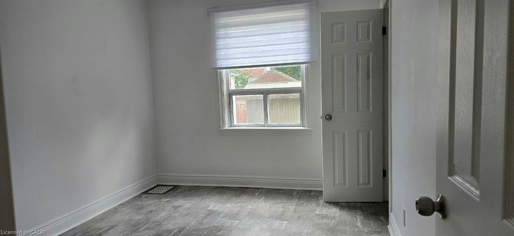 284 Brucedale Avenue E, Hamilton, ON, L9A 1P9 - 4