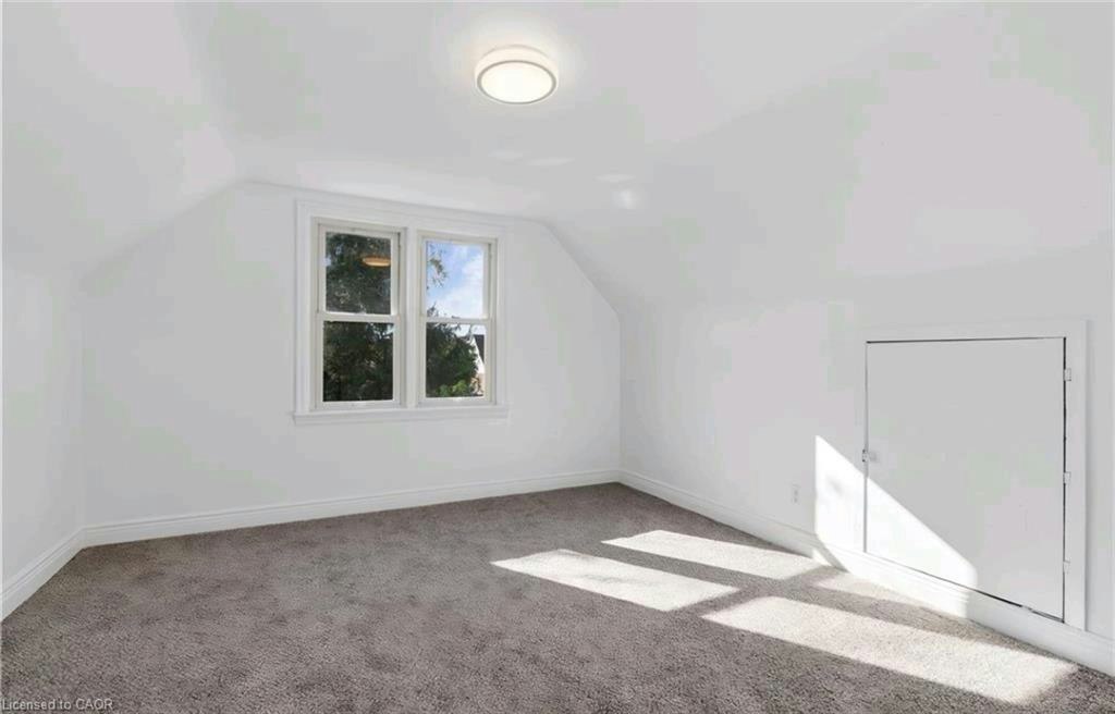 284 Brucedale Avenue E, Hamilton, ON, L9A 1P9 - 7