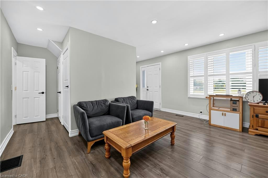 Right Side-685717 Hwy 2, Woodstock, ON, N4S 7V9 - 6