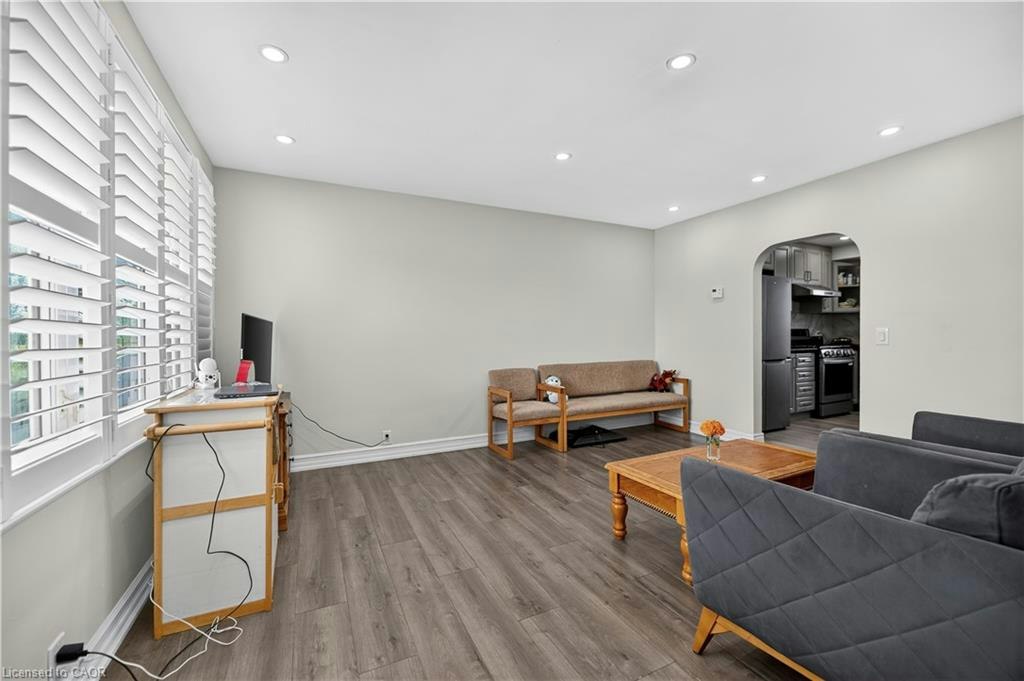 Right Side-685717 Hwy 2, Woodstock, ON, N4S 7V9 - 3