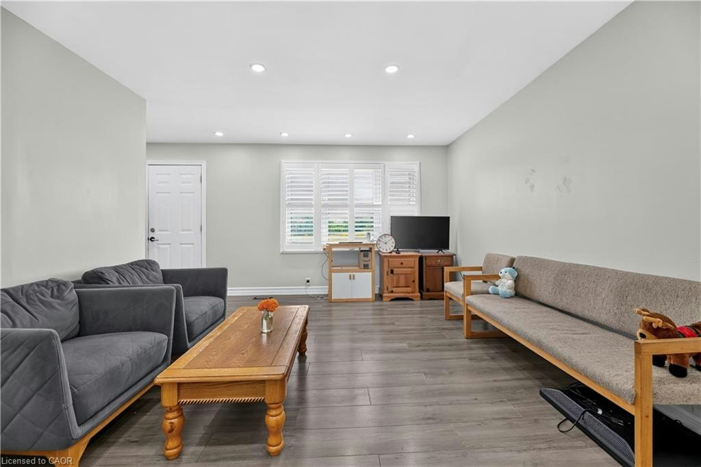 Right Side-685717 Hwy 2, Woodstock, ON, N4S 7V9 - 7