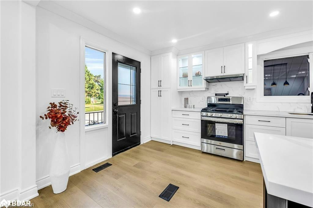Upper-170 Terrace Drive, Hamilton, ON, L9A 2Z1 - 8
