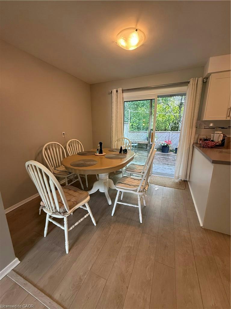 281 Toll Gate Boulevard, Waterloo, ON, N2L 4M3 - 6