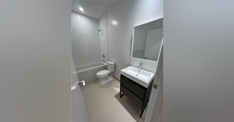 115-150 Logan Avenue, Toronto, ON, M4M 0E4 - 12