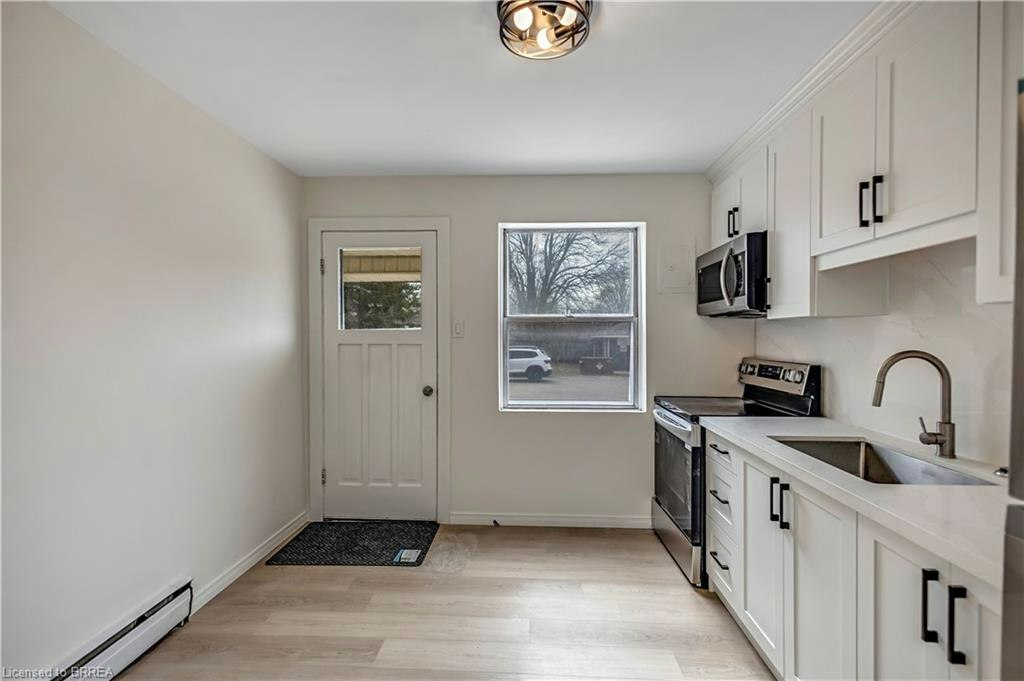 1887-1889 Wavell Street, London, ON, N5W 2E3