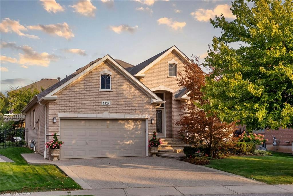 2424 Tesla Crescent, Oakville, ON, L6H 7T6