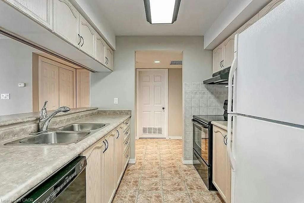 F405-216 Plains Road W, Burlington, ON, L7T 4K8 - 9
