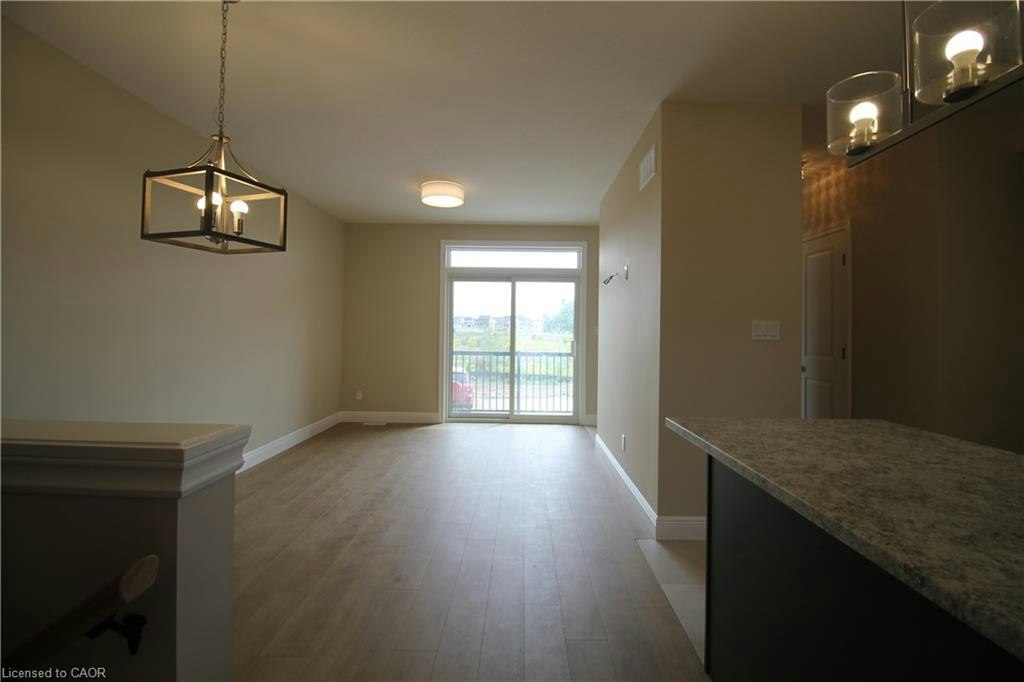 2-1395 Bleams Road, Kitchener, ON, N2E 3X7 - 2