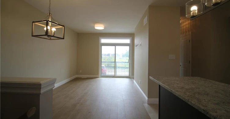 2-1395 Bleams Road, Kitchener, ON, N2E 3X7 - 2