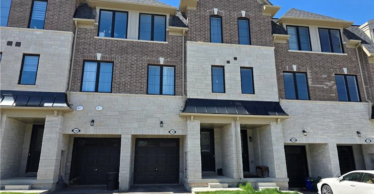 1383 Almonte Drive, Burlington, ON, L7P 3P8