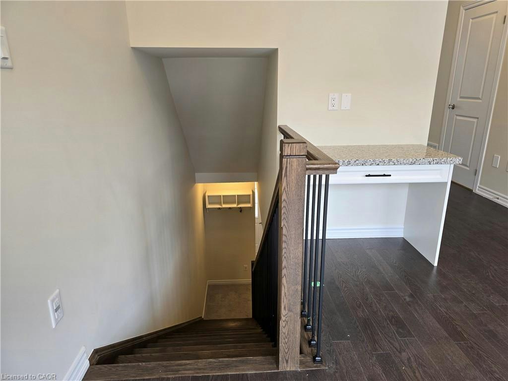 1383 Almonte Drive, Burlington, ON, L7P 3P8 - 29