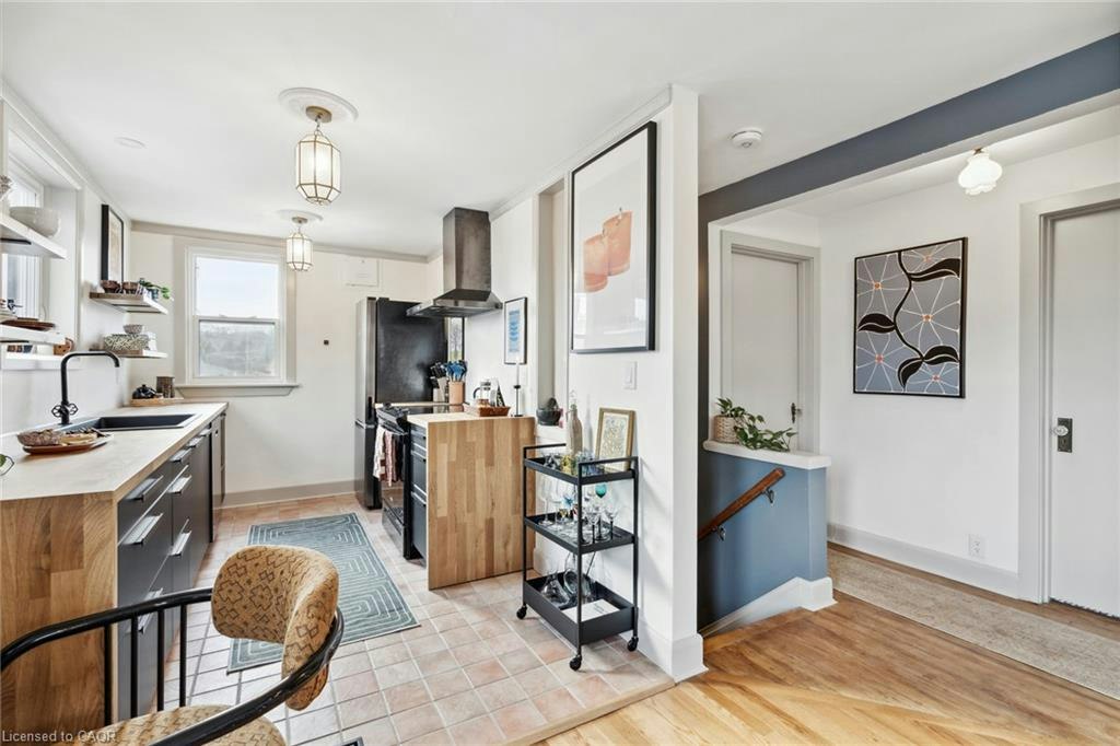 Apartment-16 Mcmurray Street, Hamilton, ON, L9H 2W5 - 4