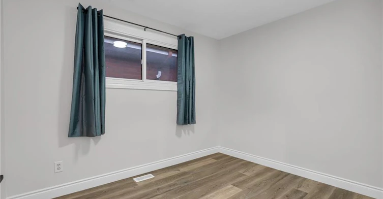 Main-515 Queensdale Avenue E, Hamilton, ON, L8V 1K9 - 5