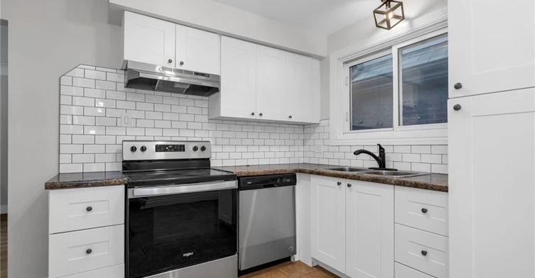 Main-515 Queensdale Avenue E, Hamilton, ON, L8V 1K9 - 3