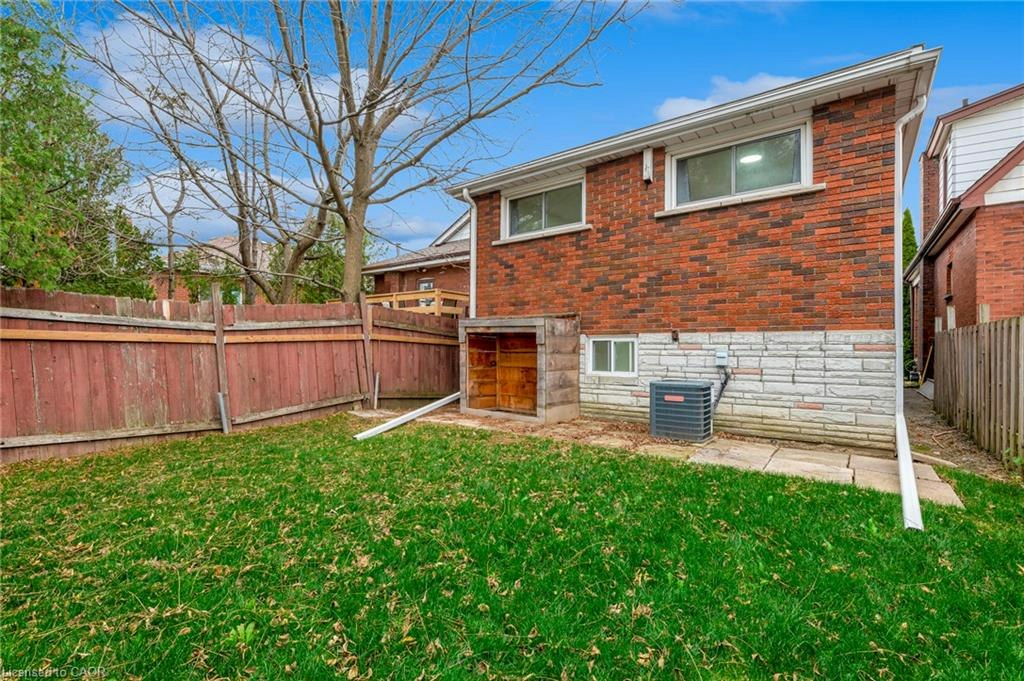 Main-515 Queensdale Avenue E, Hamilton, ON, L8V 1K9 - 11