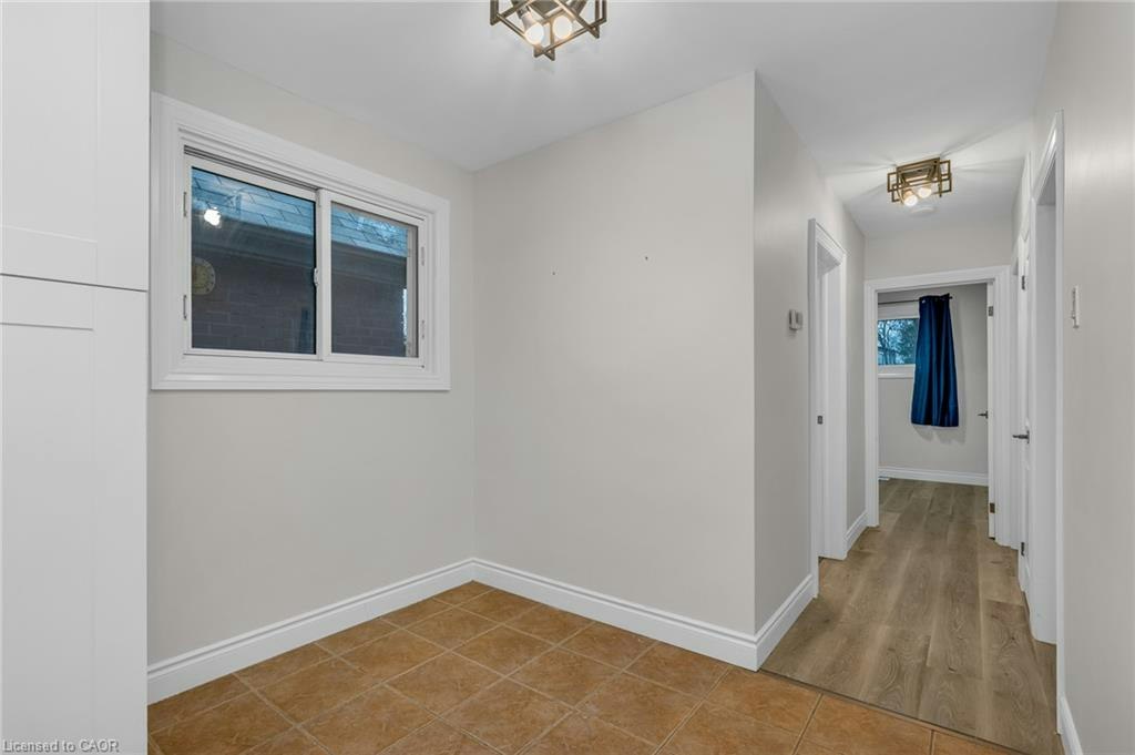 Main-515 Queensdale Avenue E, Hamilton, ON, L8V 1K9 - 4