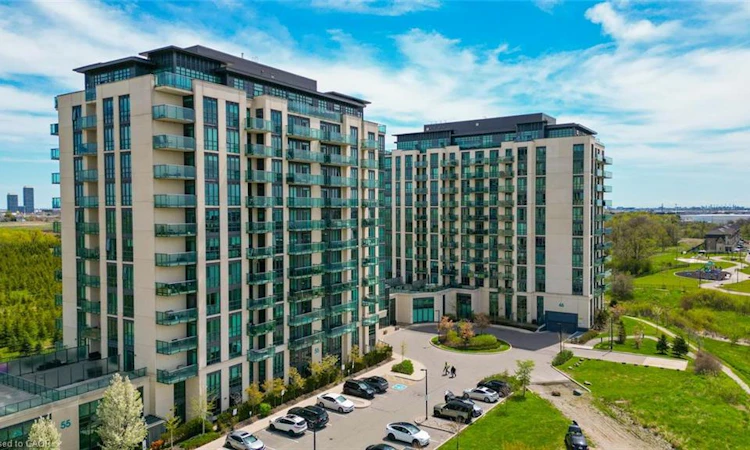 308-65 Yorkland Boulevard