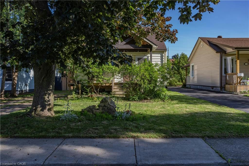15 Spencer Avenue, Hamilton, ON, L9H 1E7 - 2