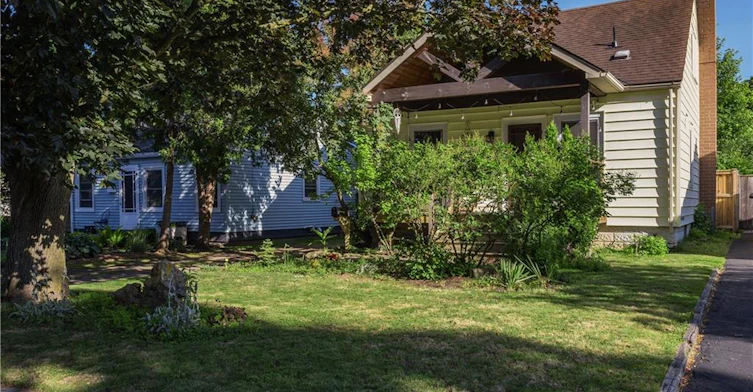15 Spencer Avenue, Hamilton, ON, L9H 1E7 - 3