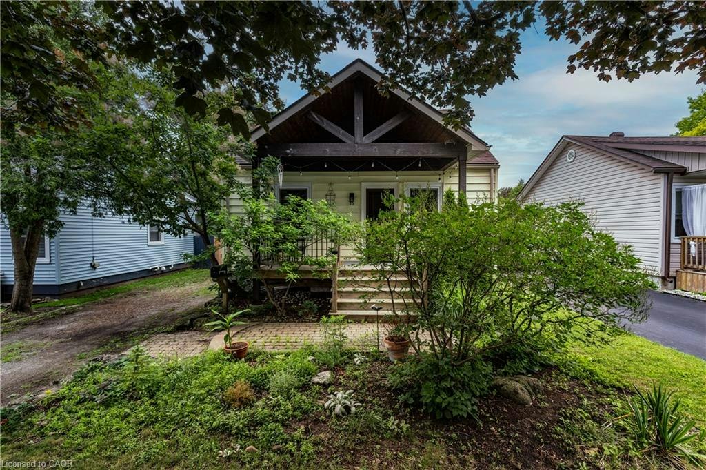 15 Spencer Avenue, Hamilton, ON, L9H 1E7 - 4