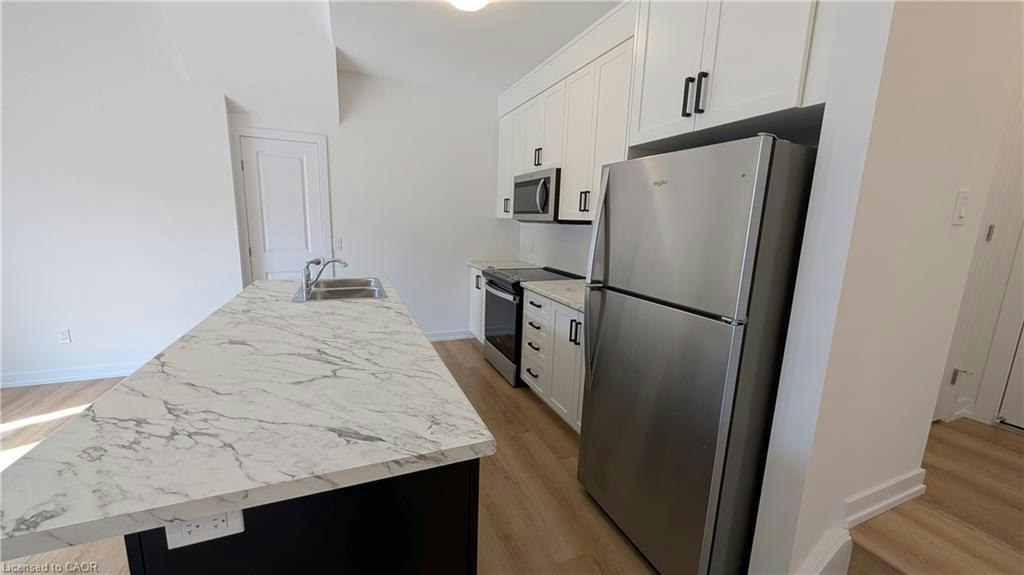 53-71 Great Falls Boulevard, Hamilton, ON, L8B 1Y5 - 4