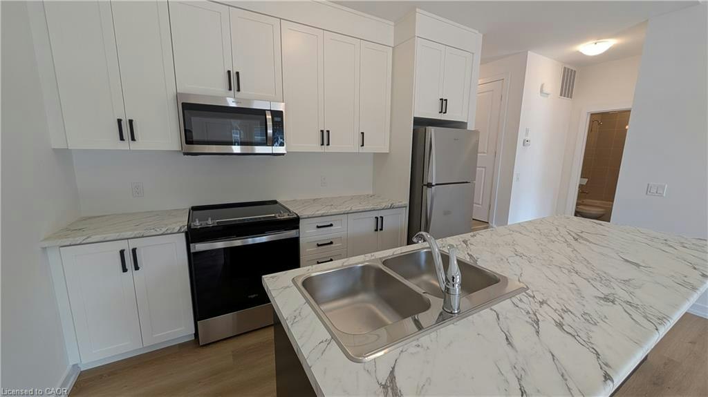 53-71 Great Falls Boulevard, Hamilton, ON, L8B 1Y5 - 3