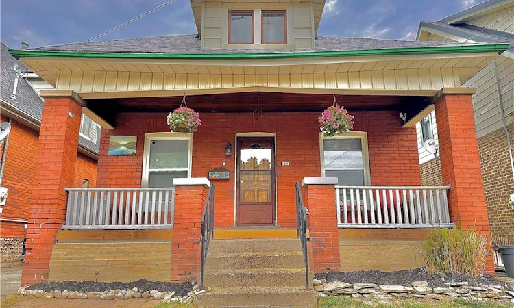 104 Mary Street
