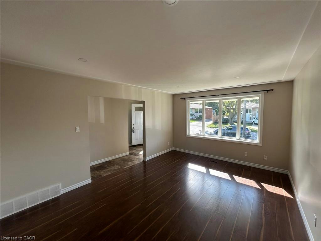 14 Volta Avenue, Kitchener, ON, N2A 2P8 - 5
