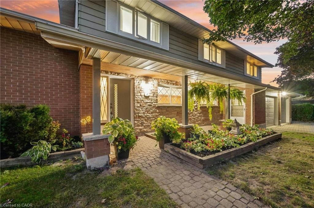 19 Christine Crescent, Kitchener, ON, N2B 2M2