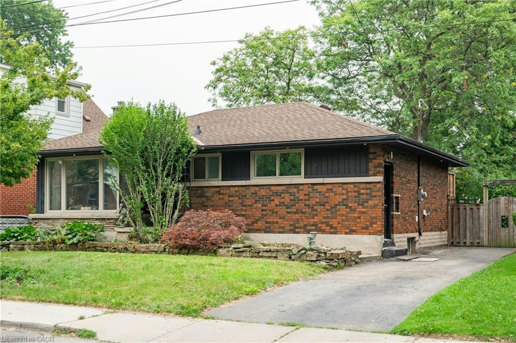 83 East 15th Street, Hamilton, ON, L9A 4E8