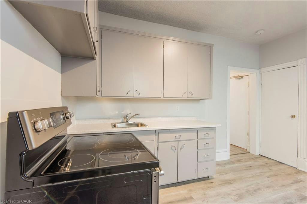 1-71 Wellington Street N, Kitchener, ON, N2H 5J5 - 8
