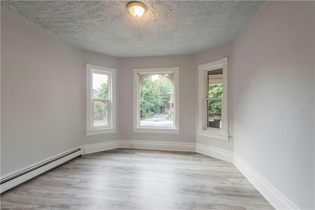 1-71 Wellington Street N, Kitchener, ON, N2H 5J5 - 11