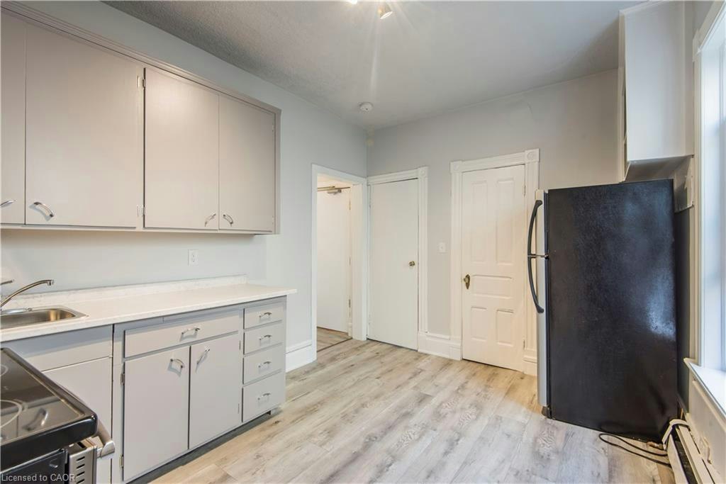 1-71 Wellington Street N, Kitchener, ON, N2H 5J5 - 6