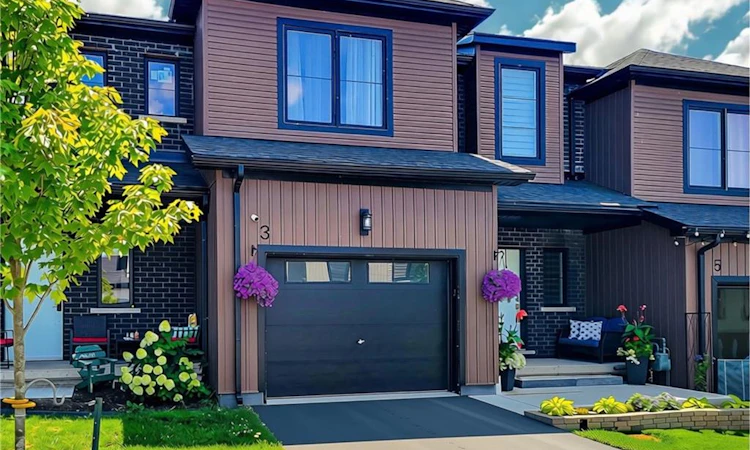 3 Trailside Drive