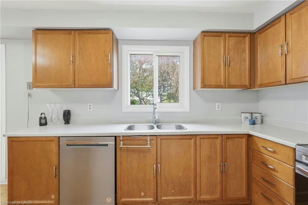3193 Maderna Road, Burlington, ON, L7M 2W3 - 10