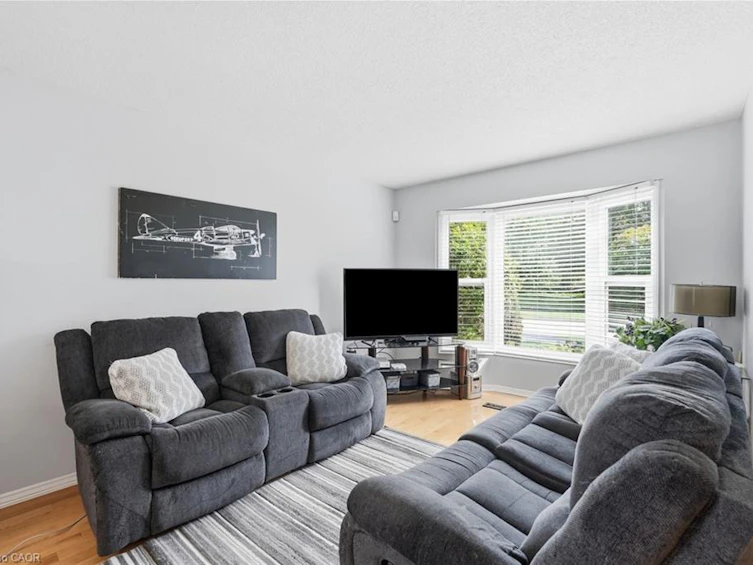 3193 Maderna Road, Burlington, ON, L7M 2W3 - 6