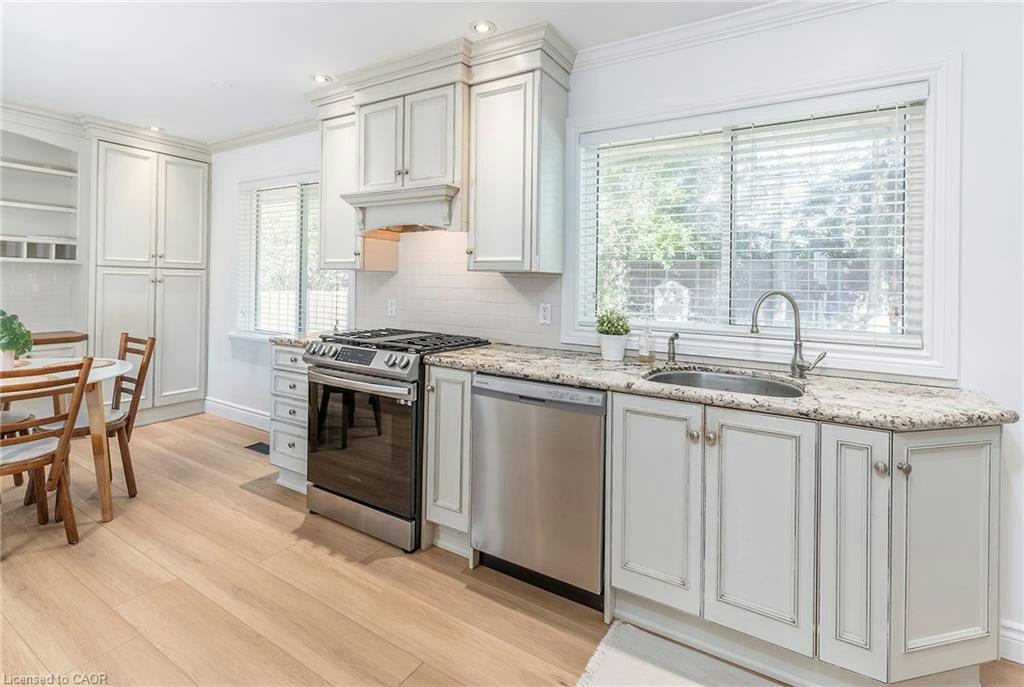 43 Miller Drive, Hamilton, ON, L9G 2H9 - 8