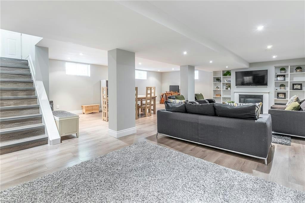 43 Miller Drive, Hamilton, ON, L9G 2H9 - 16