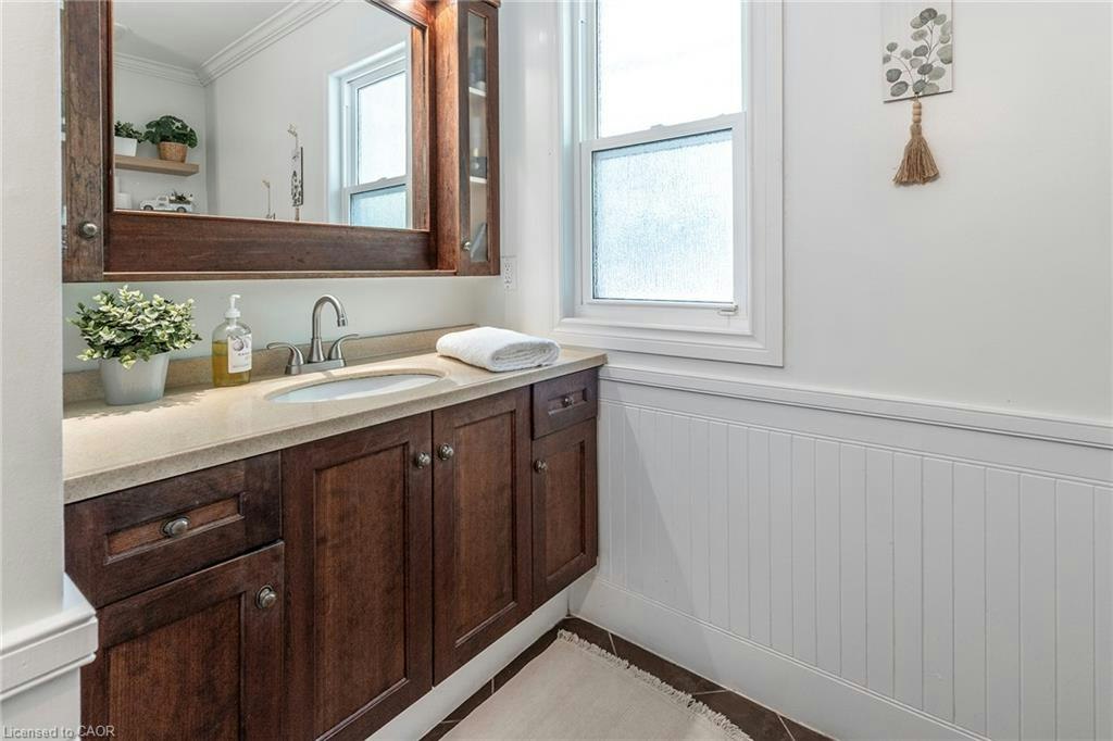 43 Miller Drive, Hamilton, ON, L9G 2H9 - 14