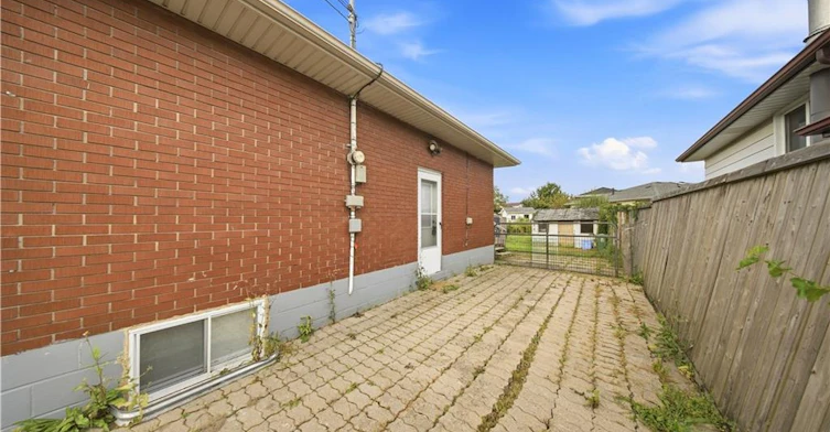 BSMT-85 Kenora Avenue, Hamilton, ON, L8E 1C3 - 2