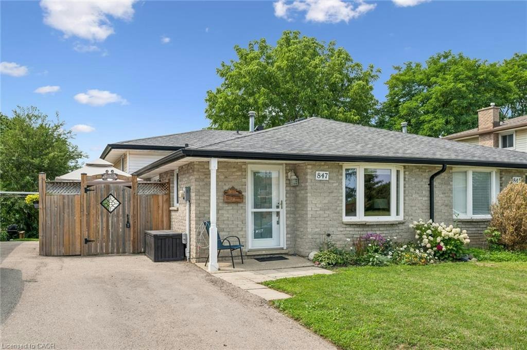847 Doon Village Road, Kitchener, ON, N2P 1A1