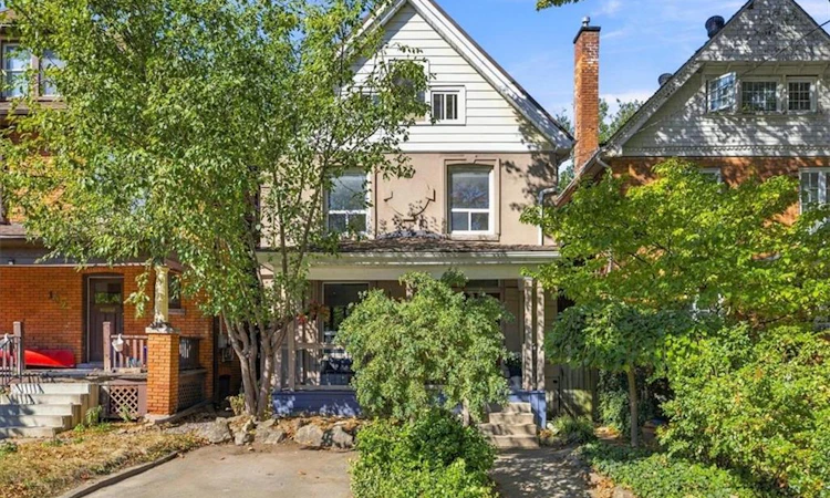 98 Sanford Avenue S
