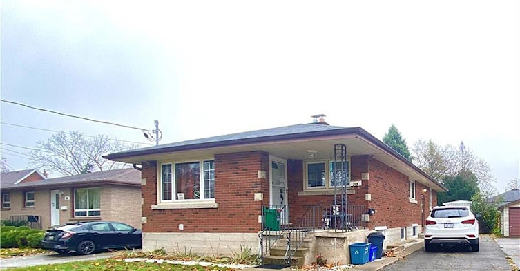 2-275 Nelson Street, Brantford, ON, N3S 4C7