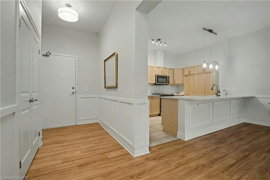 006-39 Sister Varga Terrace, Hamilton, ON, L9B 0J7 - 6
