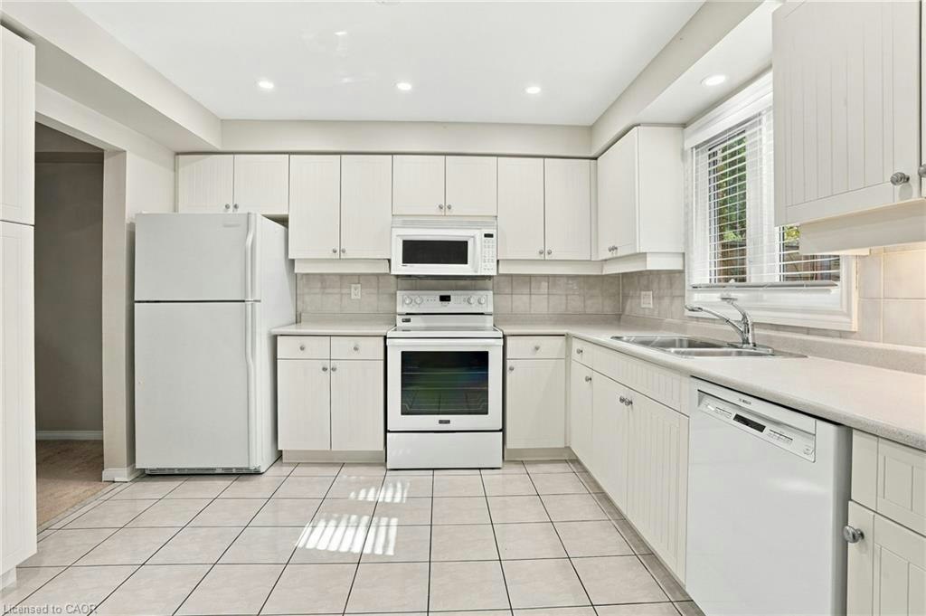 15-1724 The Chase, Mississauga, ON, L5M 4P2 - 15
