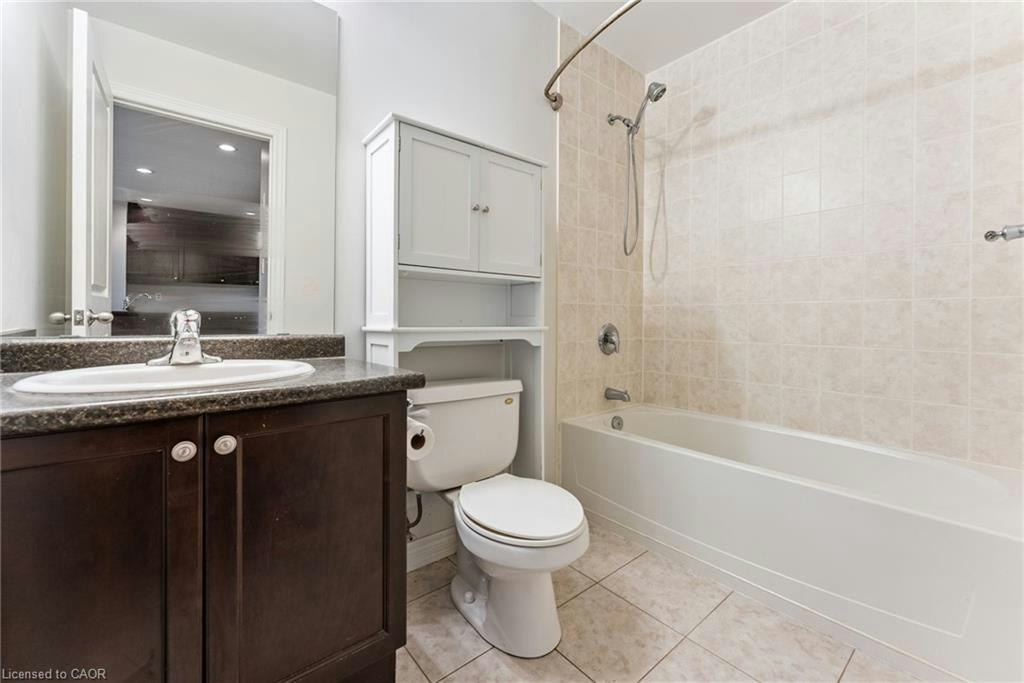 401-396 Plains Road E, Burlington, ON, L7T 2C8 - 7