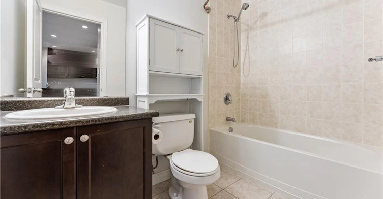 401-396 Plains Road E, Burlington, ON, L7T 2C8 - 7