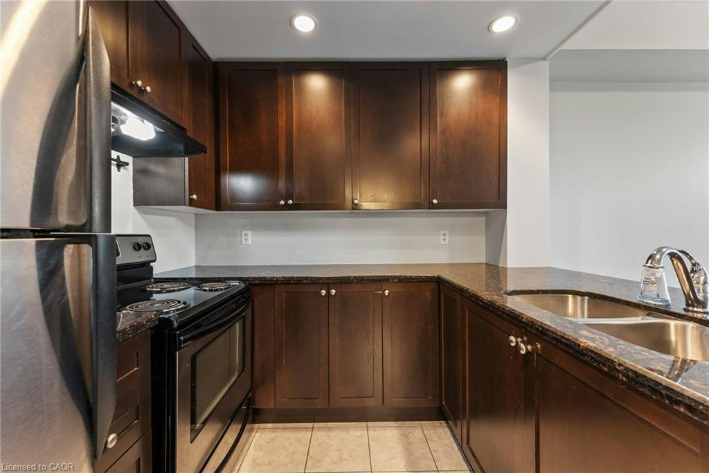 401-396 Plains Road E, Burlington, ON, L7T 2C8 - 9