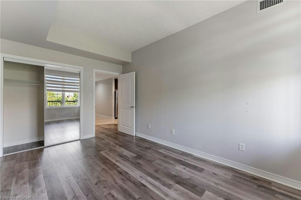 401-396 Plains Road E, Burlington, ON, L7T 2C8 - 14